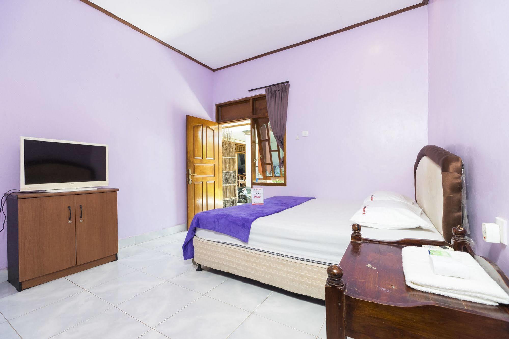Reddoorz @ Tanjung Benoa Wisma tamu