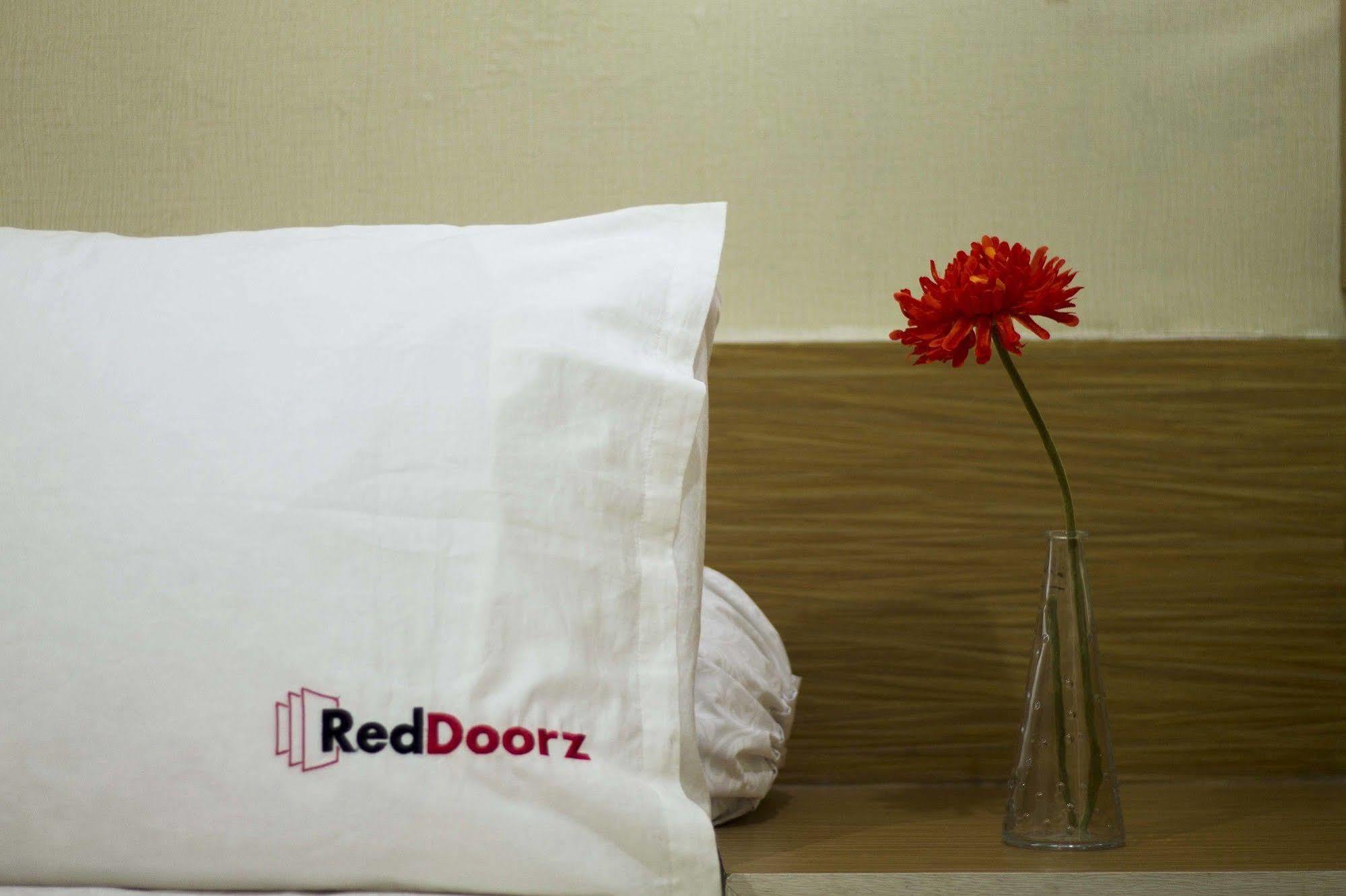 Wisma tamu Reddoorz @ Tanjung Benoa 2*